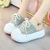 Chanclas Perezosas de Moda con Suela Gruesa para Casa que Aumentan la Altura 2025 Nuevo Verano para Mujer Combinan con Todo Huecas Transpirables Antideslizantes Puntera Cerrada Medias Chanclas