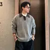 Suéter de Tricô Masculino Color Block com Gola Polo Falso Duas Peças Estilo Old Money Versátil Estilo Preguiçoso Tendência Lapela Alto Intelecto