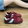 Tênis Casuais Esportivos Co-Branded para Treinamento Moral Masculino no Verão, Respiráveis Retrô Tendência Versáteis para Casal Pequenos Sapatos Brancos