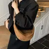 Super popular bolsa feminina de camurça 2026 nova outono e inverno, bolsa de ombro e transversal tipo "corneta" de alta qualidade e versátil, bolsa tipo "bolinho"