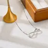 Comercio exterior transfronterizo simple moda titanio acero collar mujeres no se desvanece lujo todo combina personalidad estilo coreano cadena clavícula joyería