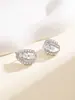 Clip de oreja de tornillo integrado de encaje con circonitas y perlas estilo francés de lujo ligero diseño de moda nicho pendientes de alta gama