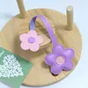 Colgante de Flor Huayang de Cuero con Bloques de Color para Bolsos de Mujer Dijes para Bolsos Girasol Creativo de Cinco Pétalos Accesorios para Maletas Venta al por Mayor