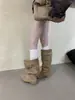 Nuevos Zapatos Otoño/Invierno 2026 Punta Cuadrada Aumento de Altura Hebilla Botas de Caña Recta Botas Retro de Ponerse para Mujer