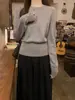 Suéter de tricô de gola redonda liso de manga comprida estilo coreano para mulheres, camisa base Andy de veludo justa para outono e inverno, top casual versátil