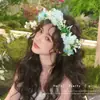 Diadema Floral Estilo Bosque para Mujer 2026 Nuevo Modelo Diadema para Sesión de Fotos Atmósfera Tocado Floral Colorido Flor de Cabeza Trenzada de Princesa