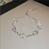 Pulsera de Metal con Flor de Acero de Titanio Casual, Pulsera Sencilla y de Moda, Lujo Accesible de Nicho y Joyería de Gama Alta al por Mayor