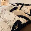 Funda de Cama Gruesa Cálida Invierno Estilo Retro Francés Leche Polar Juego de Cuatro Piezas Polar Coral Polar Añadido Funda Nórdica Ropa de Cama