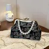Nuevo bolso de concha estilo chino 2026 nuevo bolso de mano de verano, bolso de hombro tradicional con cuentas, elegante bolso cruzado con cadena para mujer
