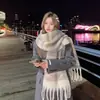 Novo cachecol xadrez de inverno para mulheres, estilo coreano, mohair espessado com franjas, aquecedor de pescoço quente, xale versátil para outono e inverno