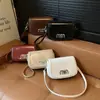 Bolso Pequeño Cuadrado de Moda y Estilo para Mujer, Nuevo Modelo 2026, Bolso de Hombro Maillard para Debajo del Brazo, Alto Valor Estético, Bolso Cruzado Versátil