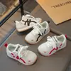 Zapatillas Deportivas Infantiles Estilo Coreano 2026 Nuevas Llegadas de Otoño Unisex Malla Transpirable Zapatillas para Correr Antideslizantes Moda Zapatos Forrest Gump