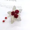 Elegante clip de pinza de flor de estrella de cinco puntas de lujo ligero para moño alto femenino accesorios para el cabello de niña clip de tiburón clip de pelo de rosa