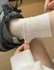 Calcetines blancos a rayas verticales para mujer, calcetines hasta la mitad de la pantorrilla, finos para primavera y verano, estilo ballet, calcetines holgados de algodón puro, calcetines largos de color liso estilo miu