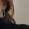 Aretes de curva anudada G simples y fáciles de combinar sentido de la moda nicho ins nueva línea de aretes mujer ejecutiva E1-2