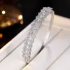 Pulsera de Gipsófila y Circonita de Lujo Ligero para Mujer Moda Estilo Europeo y Americano Sensación de Alta Gama Pulsera Abierta Elegante Versátil Joyería de Oriente Medio