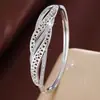 Pulseira Linear Rosqueada de Zircônia Cúbica Completa, Exquisita e de Alto Padrão, Pulseira Versátil para Mulheres, Joias de Luxo Leve, Venda Direta do Fabricante, Exclusivamente para Fornecimento Transfronteiriço