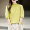 Suéter de Tricô Novo Outono/Inverno 2026 em Lã Cashmere com Gola Alta Rolê e Mangas Três Quartos, Suéter Feminino Liso em Lã Escovada