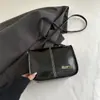 Directo del Fabricante, En Stock Nuevo Modelo 2026 Bolso de Mujer, Bolso de Hombro Simple y Elegante, Bolso Cruzado de Moda Europeo y Americano para Mujer
