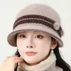 Sombrero para Mamá Nueva 2025 Moda de Invierno Sombrero Cubeta de Piel de Conejo para Personas de Mediana Edad y Mayores Protección para los Oídos y Calidez