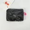 Ins Acolchado Corazón Plateado Linda Cartera para Monedas Pu Color Brillante Bolso Portátil para Cosméticos Cable de Datos Tarjeta de Transporte Bolso para Cosméticos