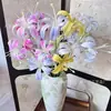 Nova Flor Artificial Lírio Selvagem de 3 Cabeças Flor Artificial Lírio Dourado Flor de Casamento Enfeites de Decoração para Casa Flor Artificial