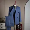 Traje Rayado de Doble Botonadura de Alta Gama para Hombre con Solapas de Muesca, un Traje Formal de Negocios Sofisticado que es Lavable a Máquina y No Necesita Planchado
