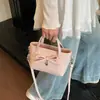 Bolso de Diseño Único con Lazo para Mujer 2026 Nuevo Verano Bolso Lindo de Chica Versátil para Hombro y Cruzado