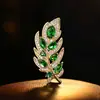 Broche de pena de folha fresco e elegante, cravejado com zircônia, corsage brilhante, anti-exposição, para o dia a dia, acessório versátil, dropshipping