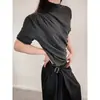 Camiseta Cleanfit cinza escuro com gola média, mangas curtas, empilhada, unissex, design de verão, modelagem justa, ombro normal