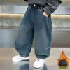 Ropa de Invierno para Niños Botonadura Delantera Pantalones de Mezclilla con Felpa Estilo Coreano Pantalones Casuales de Pana de una Pieza para Niños Pequeños Pantalones de Bebé Comercio Exterior