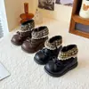 Botines Cortos para Niñas 2026 Otoño/Invierno Estilo Dulce Ribete de Encaje Moño Forro Polar Negro Botines Pequeños de Cuero Vintage