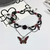 Colar Pingente Rosa Vermelha Borboleta Estilo Gótico Escuro Corrente para Clavícula Feminina Luxo Acessível Joias Colar de Luxo Acessível de Nicho