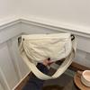 Bolso Cruzado Casual de Moda para Mujer Bolso de Hombro Elegante Personalizado Primavera 2025 Diseño Nicho Bolso de Silla de Montar Ligero