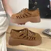 Mocasines de Cuero Versátiles de Estilo Birkenstock a la Moda para Personas Menudas, Modelo Nuevo 2026 con Suela Gruesa Hueca para Aumentar la Altura en Verano