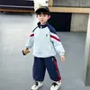 Conjunto para Niños Primavera y Otoño 2026 Nuevo Estilo Coreano Ropa Elegante Infantil Conjunto de Primavera Chaqueta Genial para Niño