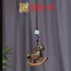 Colgante de Cadena para Teléfono Móvil Talla de Caballo de Palosanto Yiming Xianyuan Arena Verde Arcoíris Llavero de Caballo Tallado en Madera Creativo