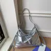 Bolso de hombro cruzado casual simple de alta calidad vintage transfronterizo, nuevo para otoño de 2026, de gran capacidad, para el trabajo y los desplazamientos