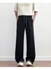 Calça masculina gelada de seda, moderna e estilosa, estilo fino de outono, calça casual versátil de perna reta larga com bom caimento, modelo novo