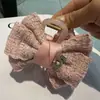 Estilo Celebridad de Internet Lazo Retro Elegante Pinza para el Cabello de 10 cm Accesorio para el Cabello, Disponible en Múltiples Colores, una Herramienta Elegante para Peinar el Cabello