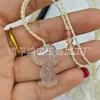 Collar Colgante Natural de Calcedonia Hielo Alto Frijol de la Suerte Candado de la Paz al por Mayor Gota de Agua Ganso Deseo Ángel Pequeño Colgante de Jade