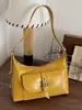 Bolsa de Mão Nova Retro Transfronteiriça Verão 2026 com Design Simples de Fivela de Cinto, Versátil para o Dia a Dia, Bolsa de Ombro Cruzada