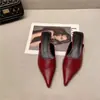Zapatillas Baotou Estilo Nuevo 2026, Zapatos Negros de Punta para Mujer para Uso en Exteriores, Modernos, Adelgazantes, Talla Grande
