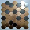 Azulejos Mosaico Espelhados Hexagonais Pequenos de Aço Inoxidável Metálico Estilo Europeu KTV Bar Entrada Azulejos de Parede com Fundo Preto Dourado
