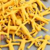 Muñeca minion elástica suave mini expresión para niños, gadget creativo, juguete aburrido, producto con código de escaneo
