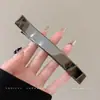 Elegante pinza de garra de abulón mate para mujer, pinza para el pelo de lujo de alta gama, pasador con estampado de leopardo para la parte trasera de la cabeza, elegante accesorio para el pelo de pico de pato