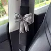 Bonita Cubierta Protectora Antiasfixia para Cinturón de Seguridad de Coche con Lazo Cubierta de Hombro para Cinturón de Seguridad Suministros de Decoración Interior de Coche para Mujeres