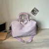 La bolsa de viaje portátil Ruien es ligera y tiene una gran capacidad, adecuada para viajar, como bolsa de maternidad, con separación de húmedo y seco, y como bolsa para deportes y fitness