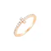 Novo anel de diamante em formato de coração para mulheres, simples e estiloso, design versátil, toque de nicho de alta qualidade, anel ajustável com uma vibe legal