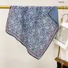 Pañuelo de Cuello Verde Menta Estilo Mambo Retro, Pañuelo Cuadrado con Ambiente de Principios de Primavera, Modelo Nuevo 2026, Accesorio de Bufanda de Alta Gama